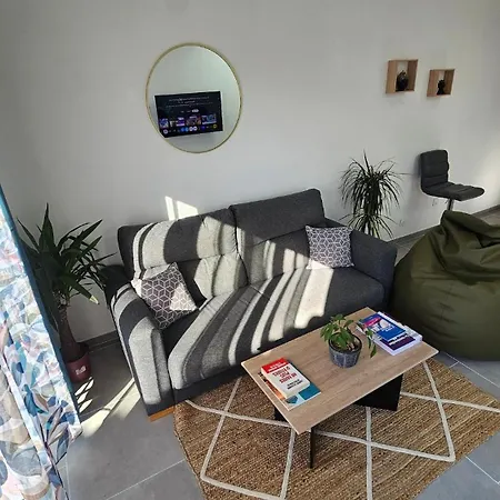 Cocon Avec Velux Terrasse Et Barbecue Dom wakacyjny