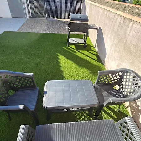 Cocon Avec Velux Terrasse Et Barbecue *