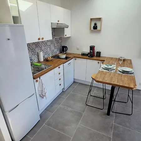 Cocon Avec Velux Terrasse Et Barbecue Dom wakacyjny