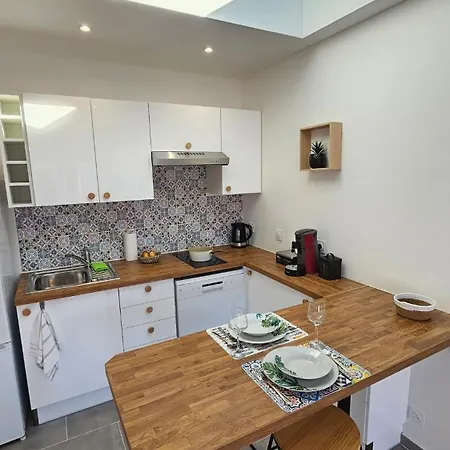 Dom wakacyjny Cocon Avec Velux Terrasse Et Barbecue *