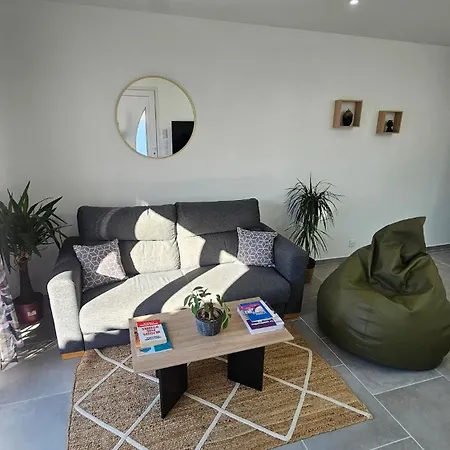 Cocon Avec Velux Terrasse Et Barbecue * Le Gue-d'Allere