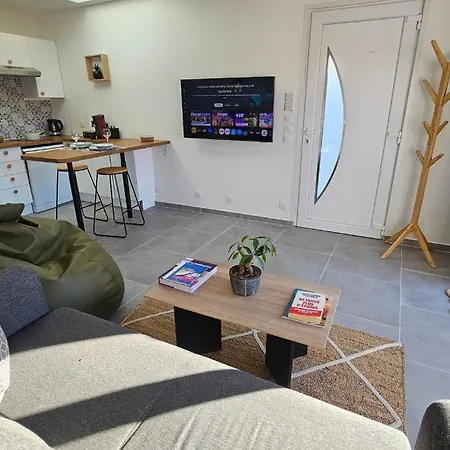 Dom wakacyjny Cocon Avec Velux Terrasse Et Barbecue *